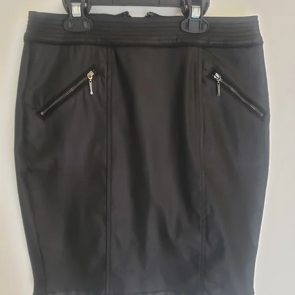 NWOT WHBM denim coated pencil skirt 0 - Picture 3 of 4